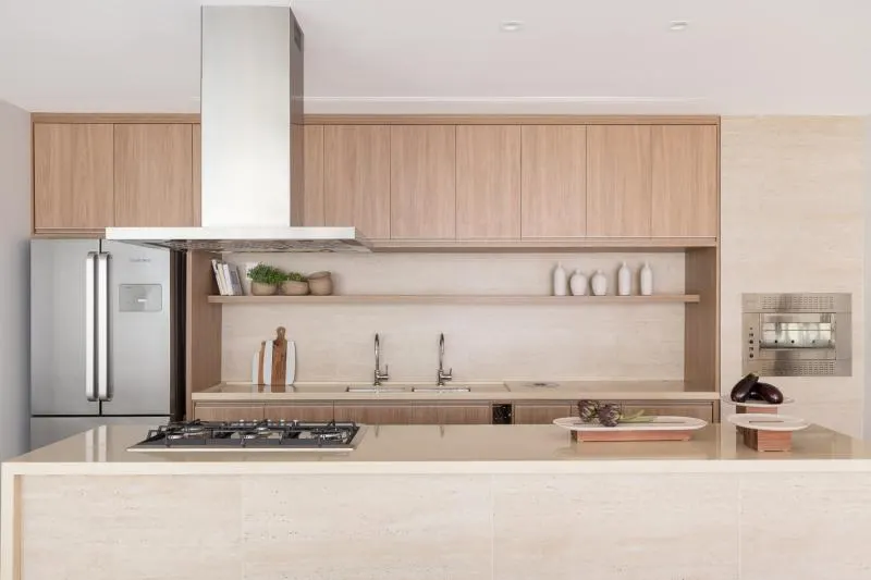 Porcelanato Home Decortiles: do piso à piscina em um só projeto