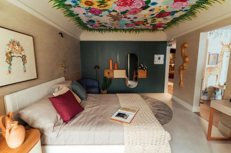 Porcelanato Sampa Decortiles inspira quarto com arte de Frida Kahlo