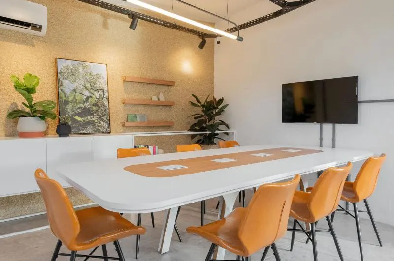 Brutalismo contemporâneo: como usar porcelanato efeito concreto