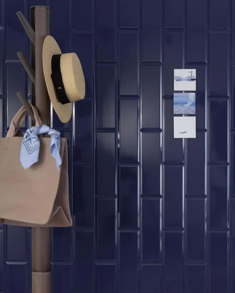 Revestimentos em tons de azul da Eliane e Decortiles para parede
