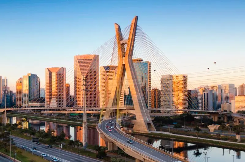 Porcelanato Sampa Decortiles: efeito concreto para projetos urbanos