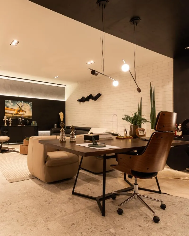 Porcelanato cinza para home office: inspiração de projeto real