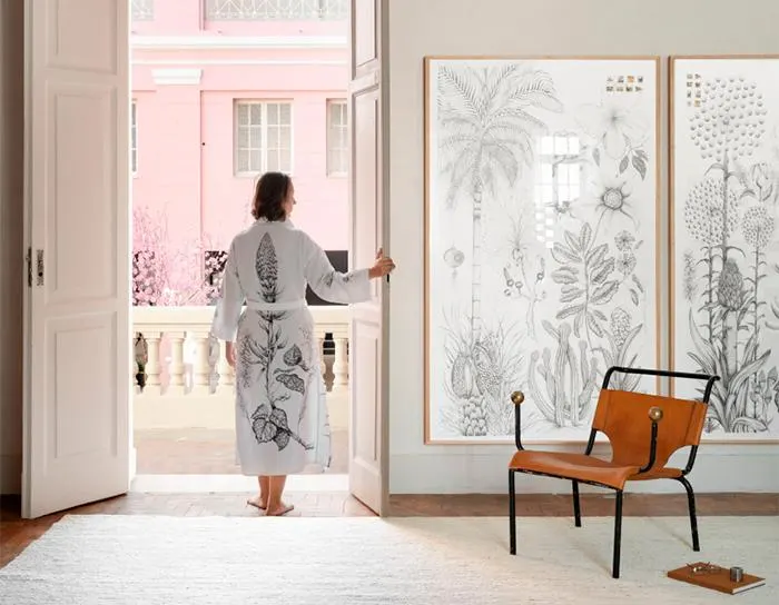 Boudoir moderno: porcelanato Olaria Hexagonal e Risca Sisal Eliane